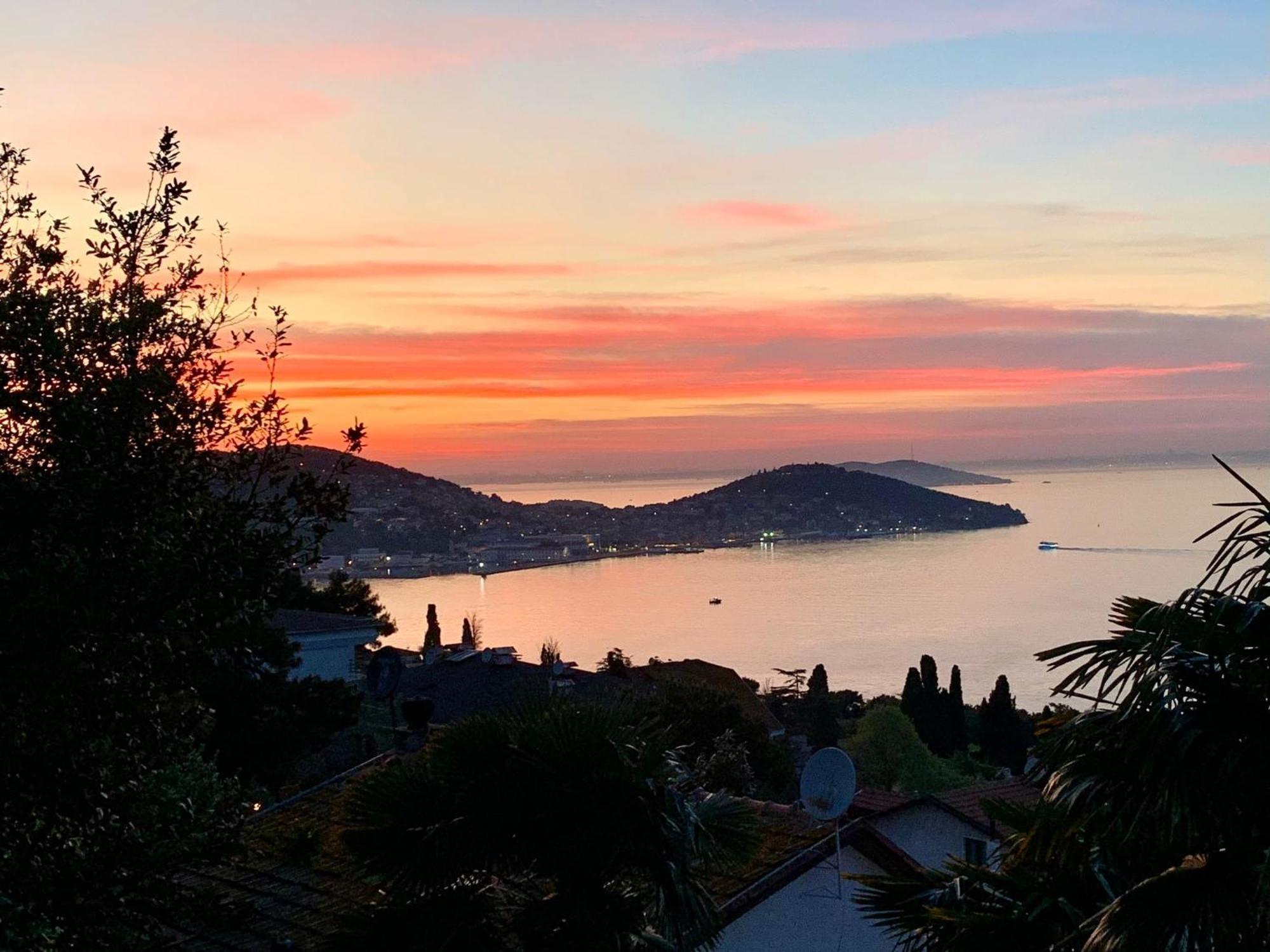 Apartmán Bueyuekada Al Koesk Adalar Exteriér fotografie